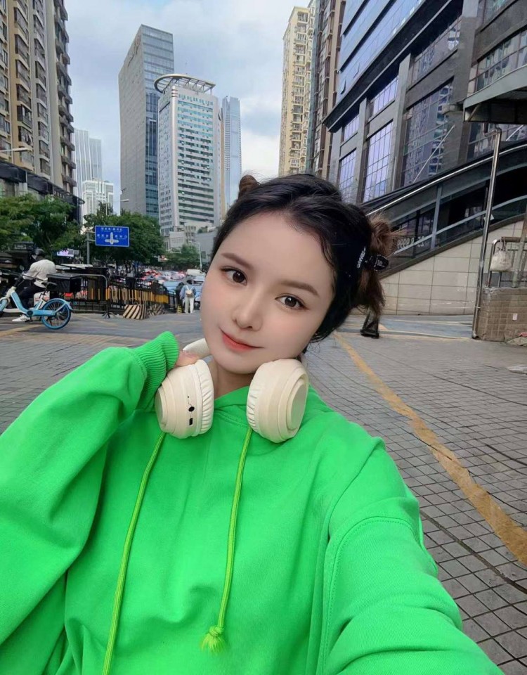 儿子双飞妈妈和女儿的小说,HD中字高清在线观看